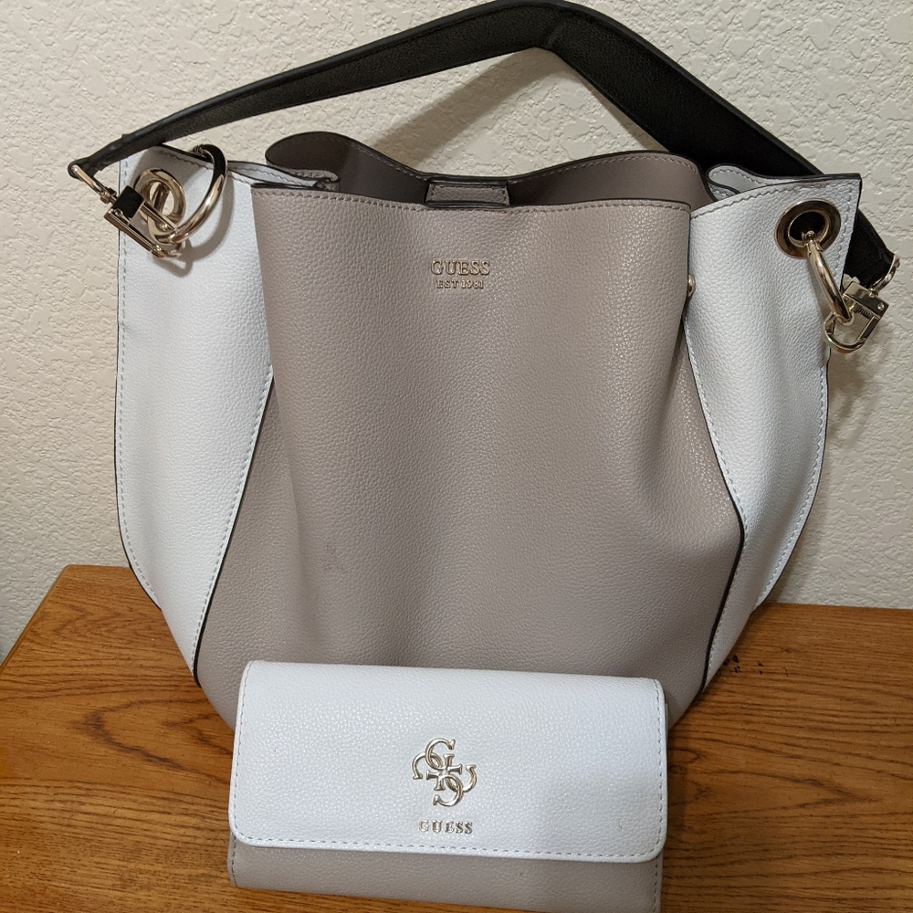 Guess bag with wallet